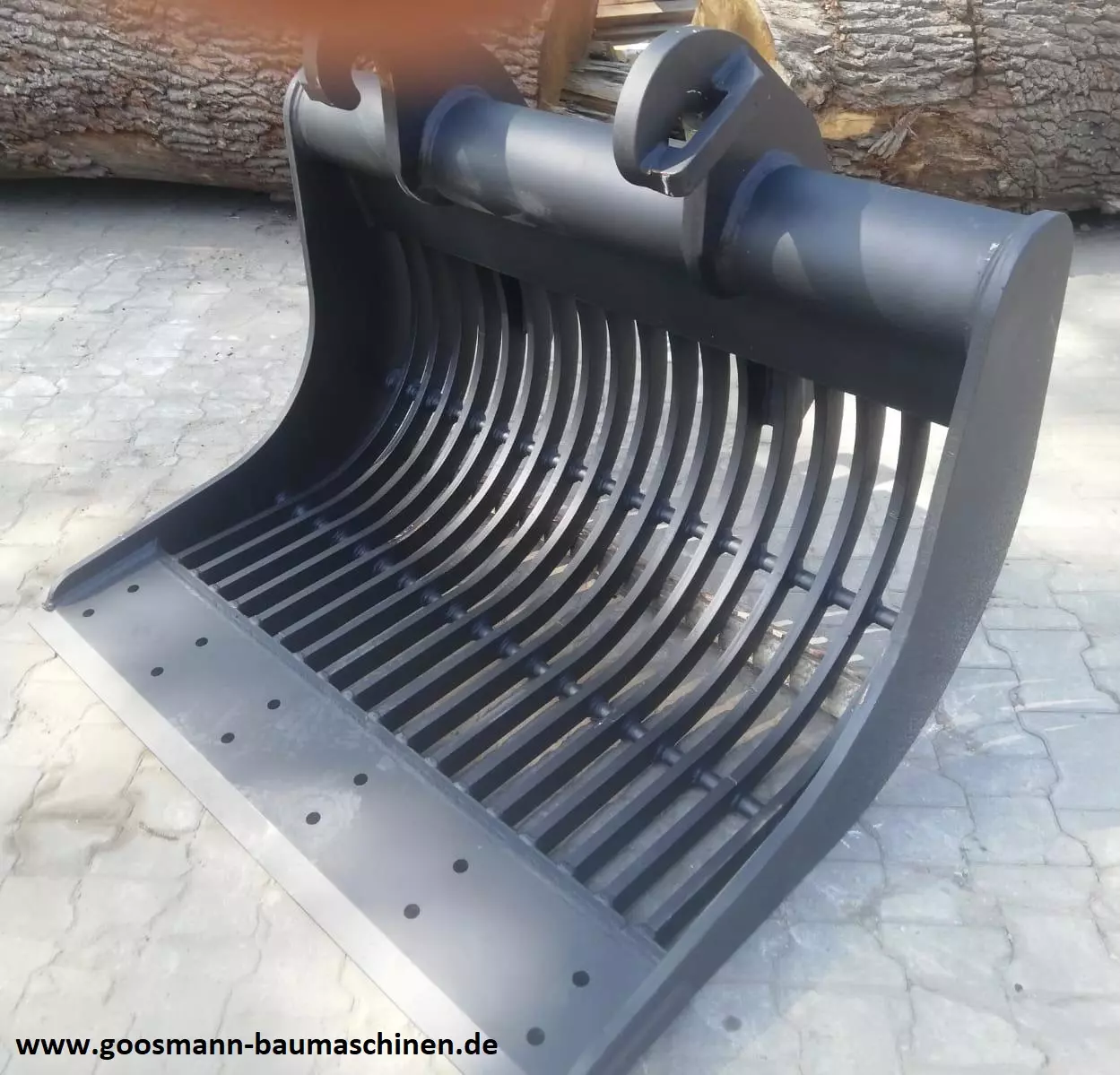Screen shovel with CW 30 holder