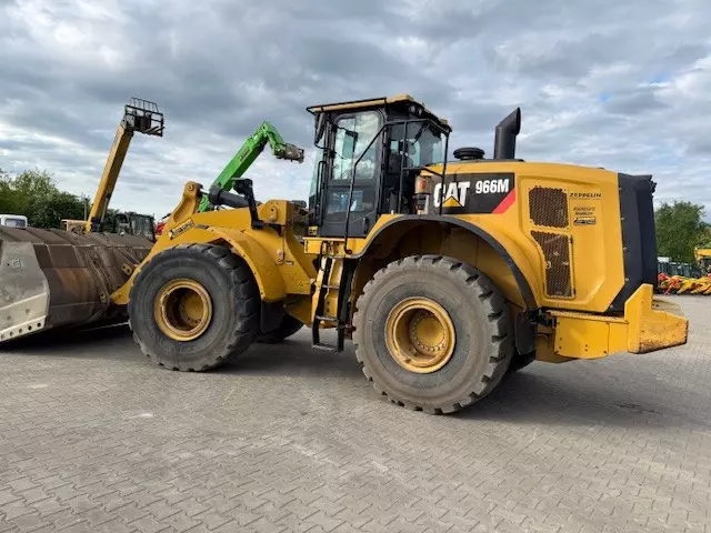 CAT 966 M - Image 6