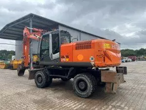 Hitachi ZX210W-3