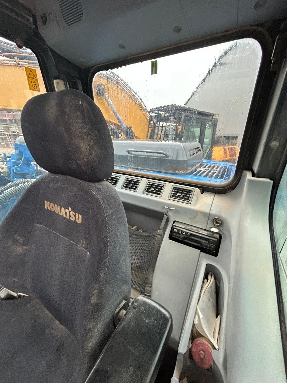 Komatsu PC210 LC-7 – Bild 12