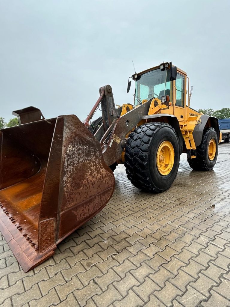 Volvo L120 E