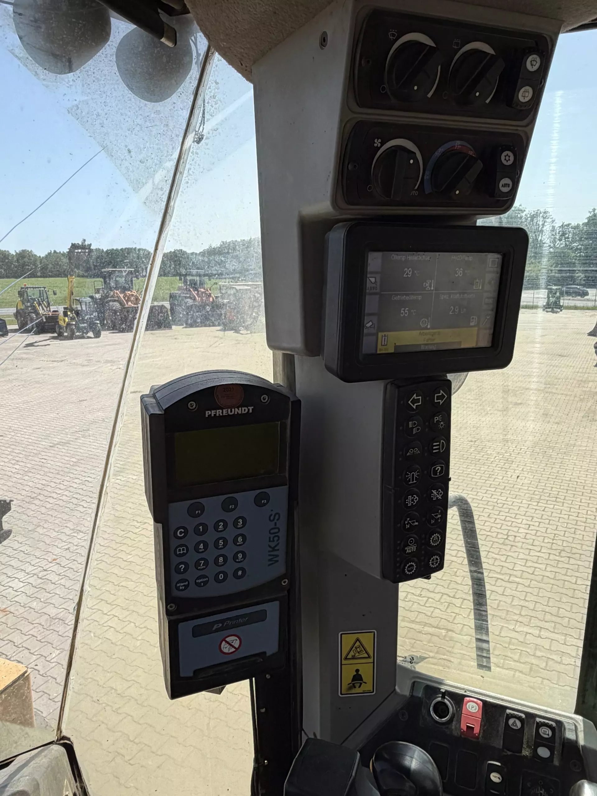CAT 950M – Bild 13