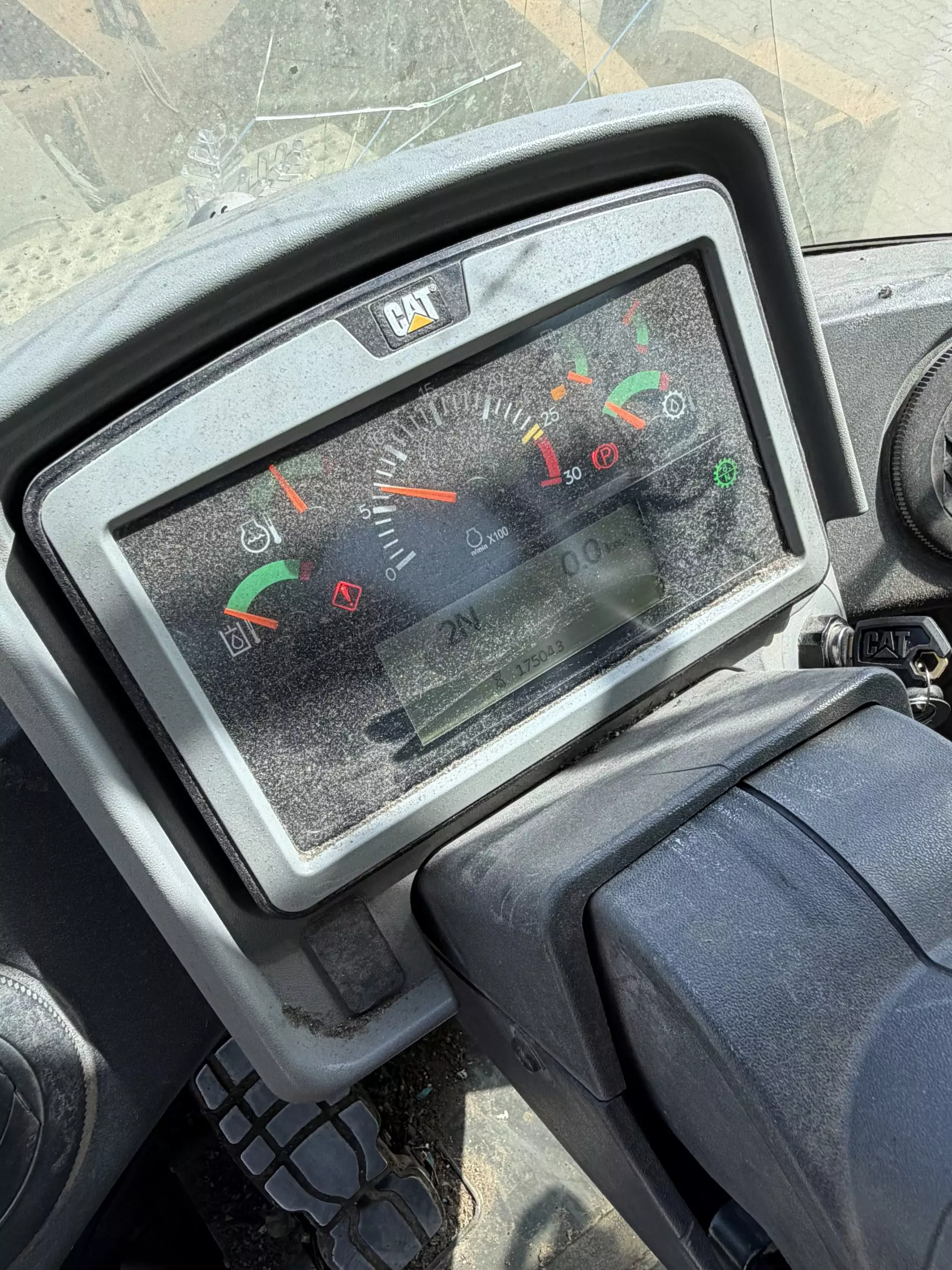 CAT 950M – Bild 14