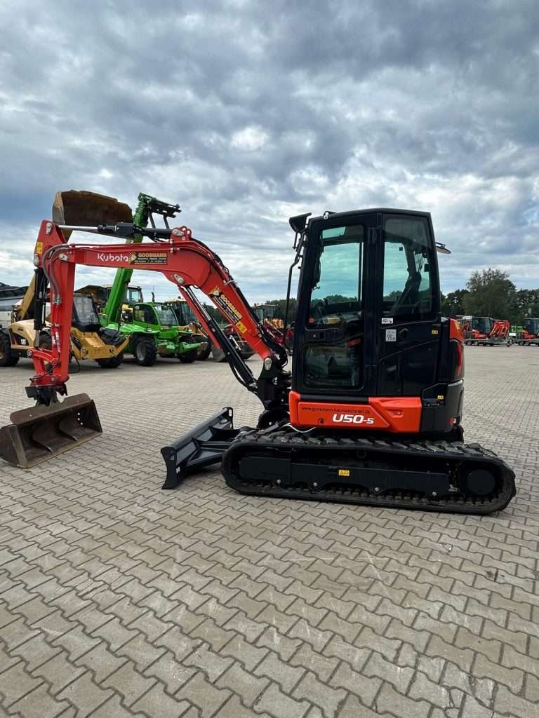 Kubota U50-5