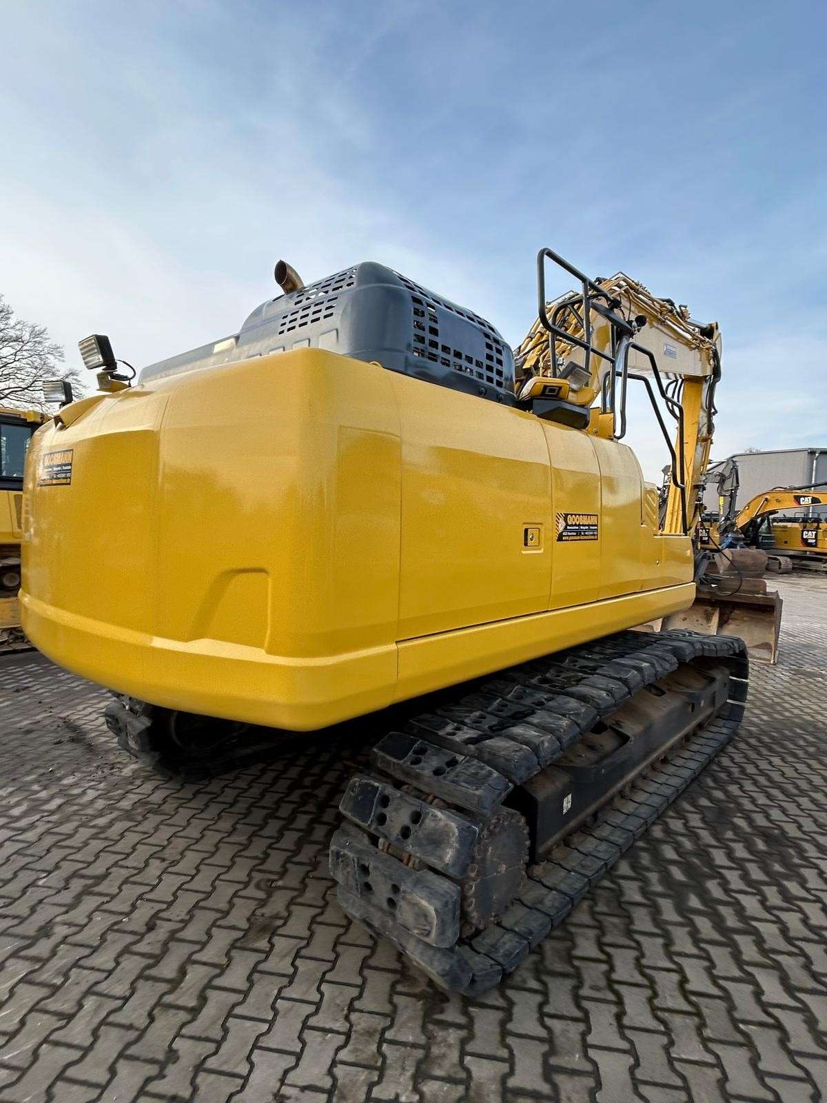 Komatsu PC210LC-11-49081993