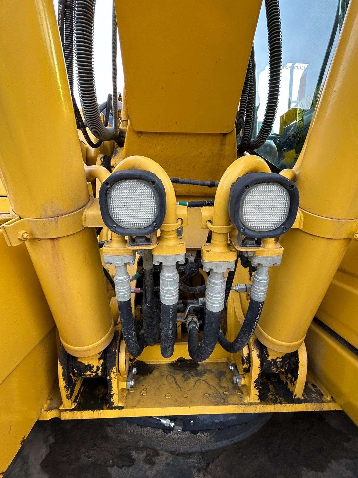 Komatsu PC210LC-11-49082000