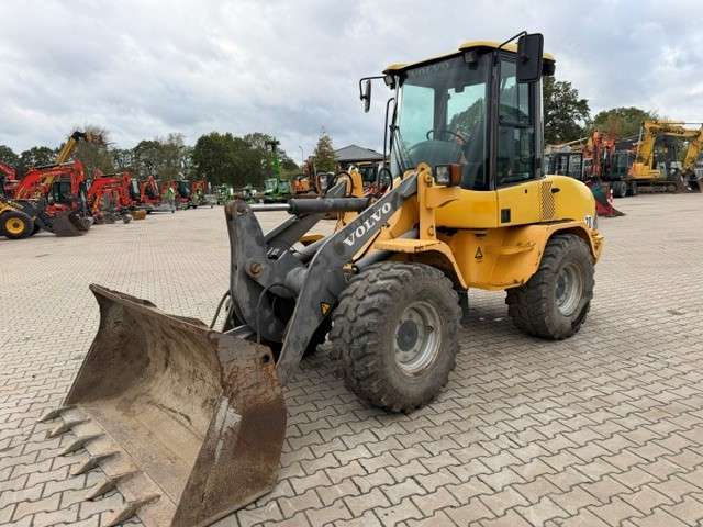 Volvo L 30 B